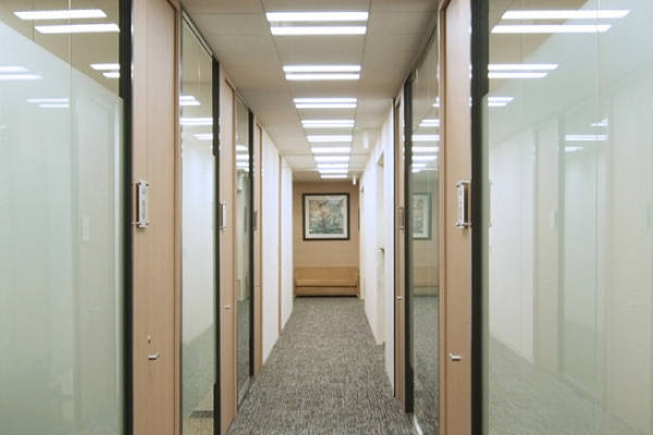  事務所廊下